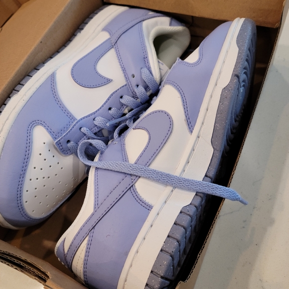 Authentic Nike Dunks women's 6.5 - Picture 2 of 4